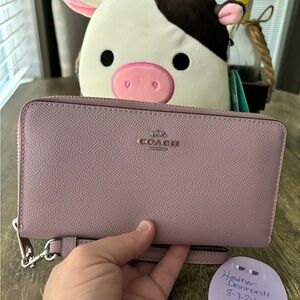 Coach Lavender Long leather wallet EUC